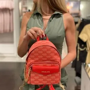 Michael Kors Maisie XS 2 in 1 Backpack In Dk.Sangria NWT MICHAEL KORS Maisie Medium Pebbled Leather 2-in-1 Backpack  main image 3